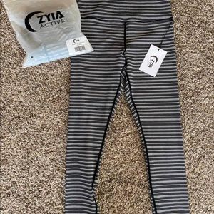 Zyia adrenaline Aztec size 4